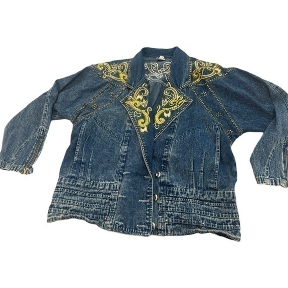 Vintage Denim Dream: Embellished Jean Jacket (Size M)
